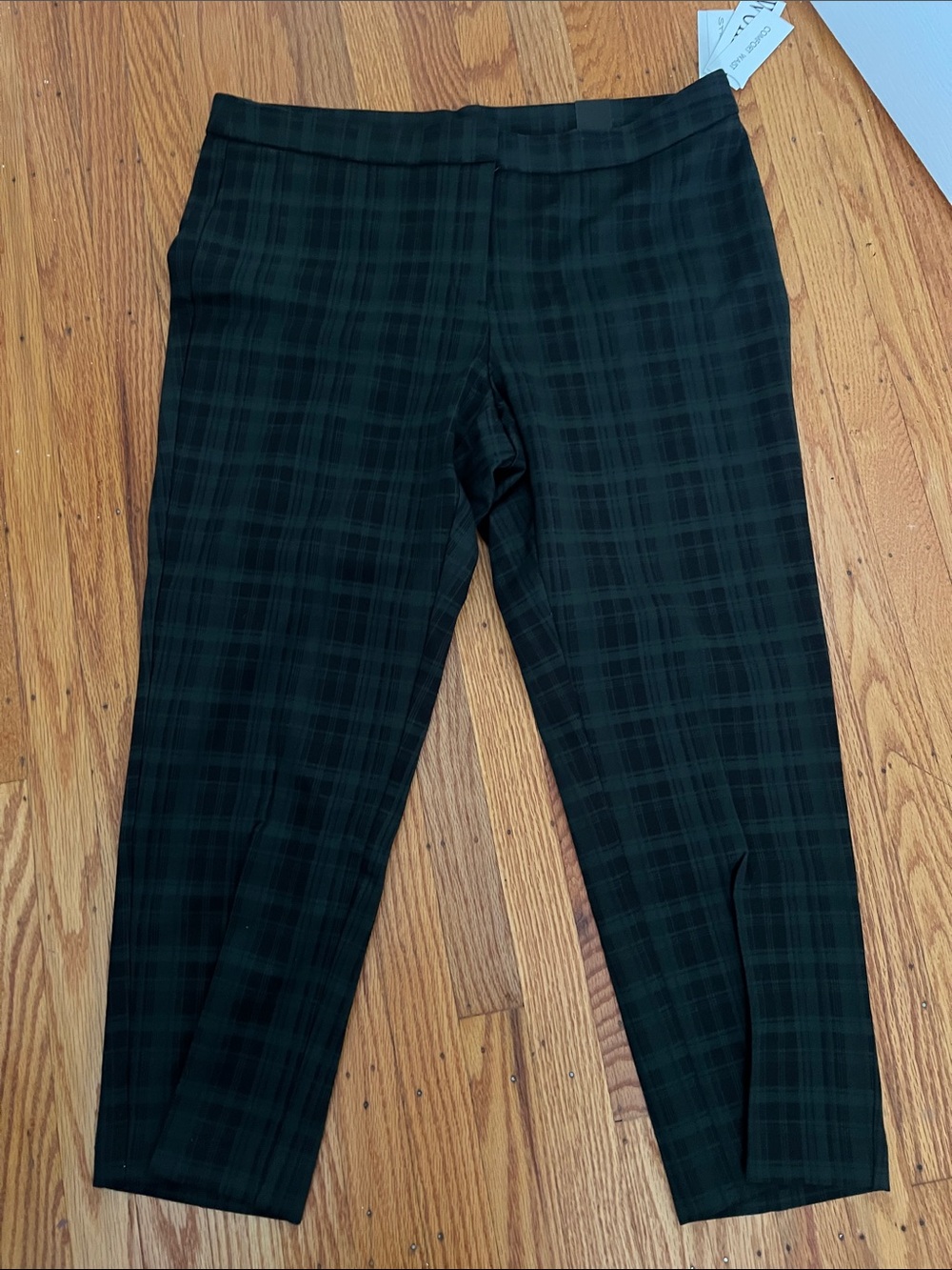 Amanda & Chelsea black/Dark Green Plaid Women's Dress Pants